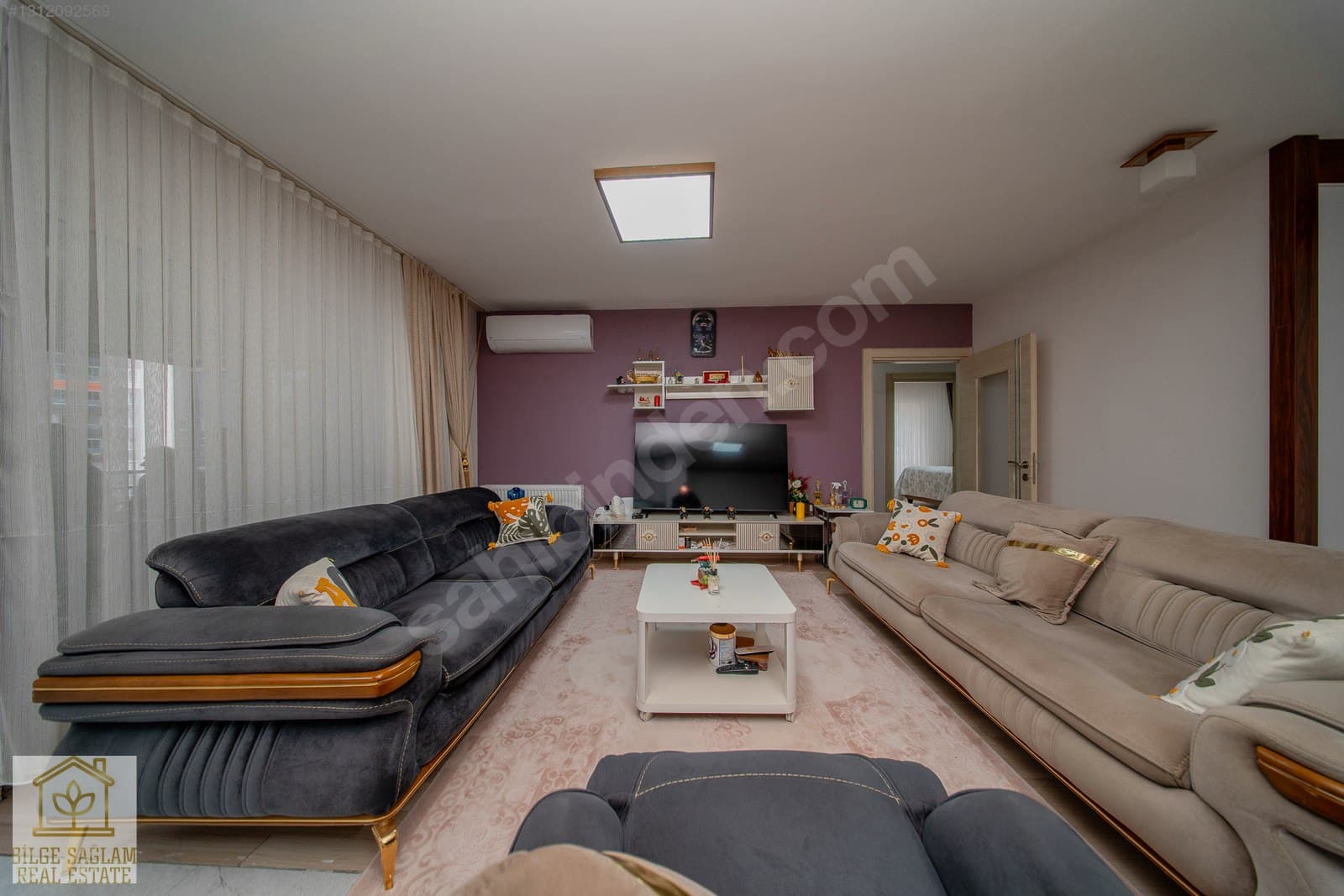 Konyaaltı Sarısu'da Havuzlu Sitede Doğalgazlı Geniş 3+1 Daire